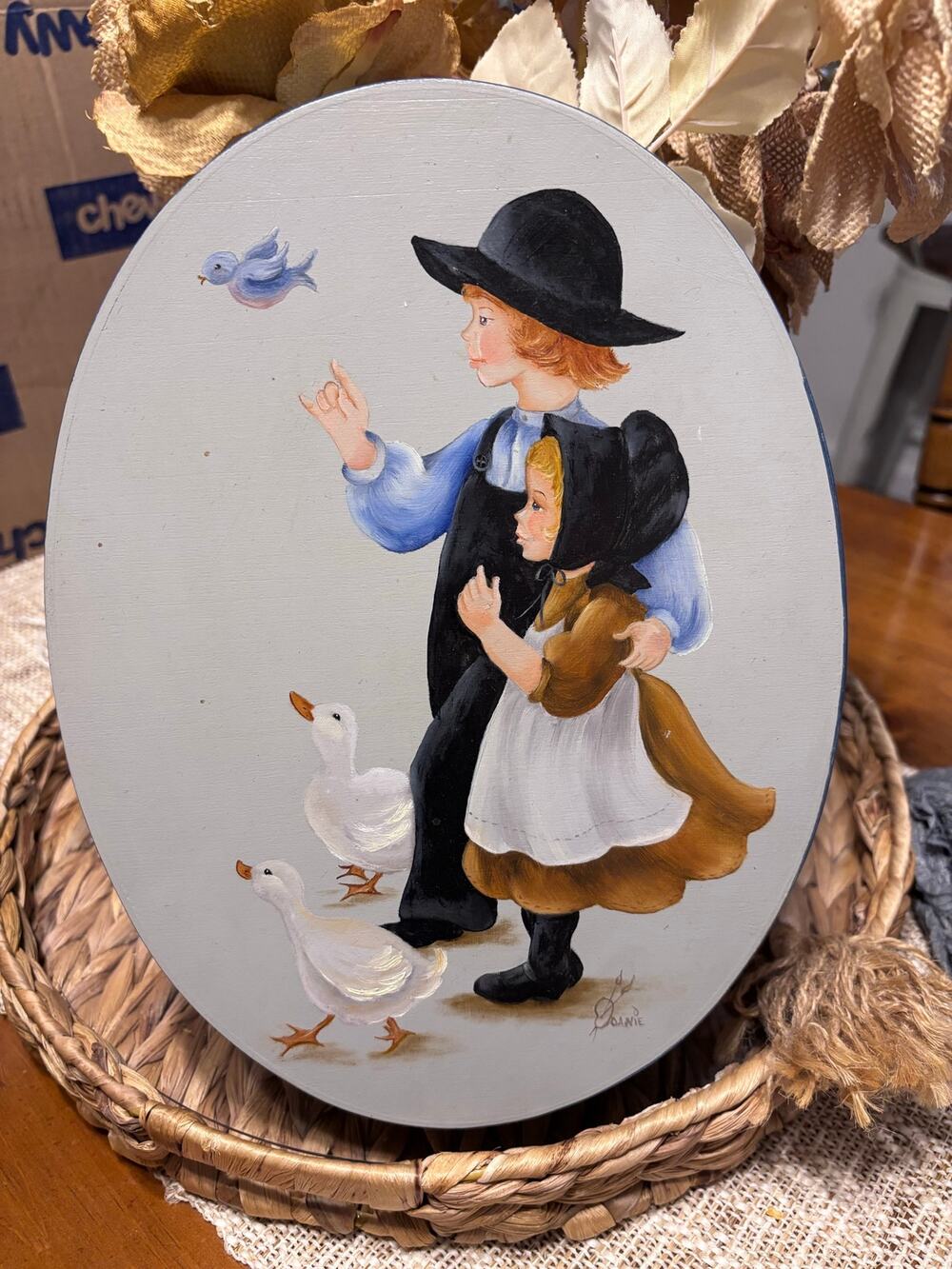 Vintage Hand Painted Oval Wooden Keepsake Box β Amish children & Geese Folk Art